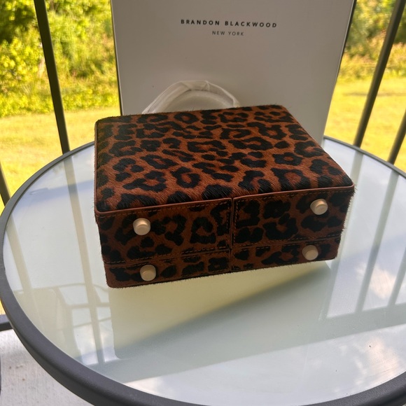 Brandon Blackwood Kendrick Trunk Leopard Print Bag NWT - Picture 3 of 3